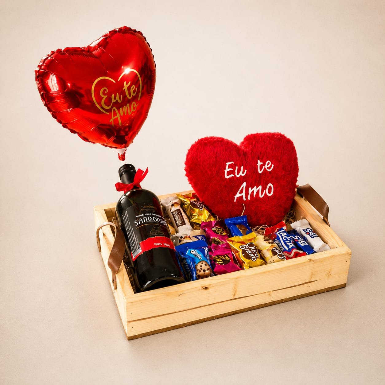 WhatsApp Image 2026-08-03 at 11.09.27 (2) Cesta Com Vinho Chocolates & Pelúcia - Imagem 1
